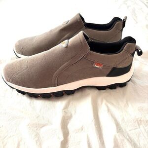 NWOT Zuodi sport sneakers walking hiking Slip on shoe SZ 13 Euro SZ 47